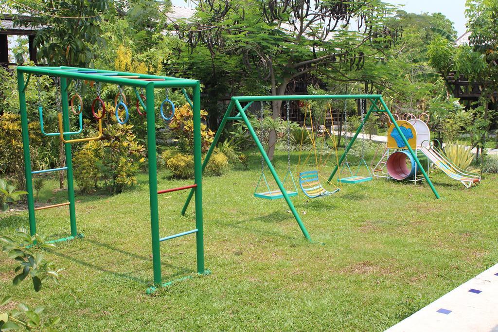 Little Village Chiang Mai Hang Dong Ngoại thất bức ảnh